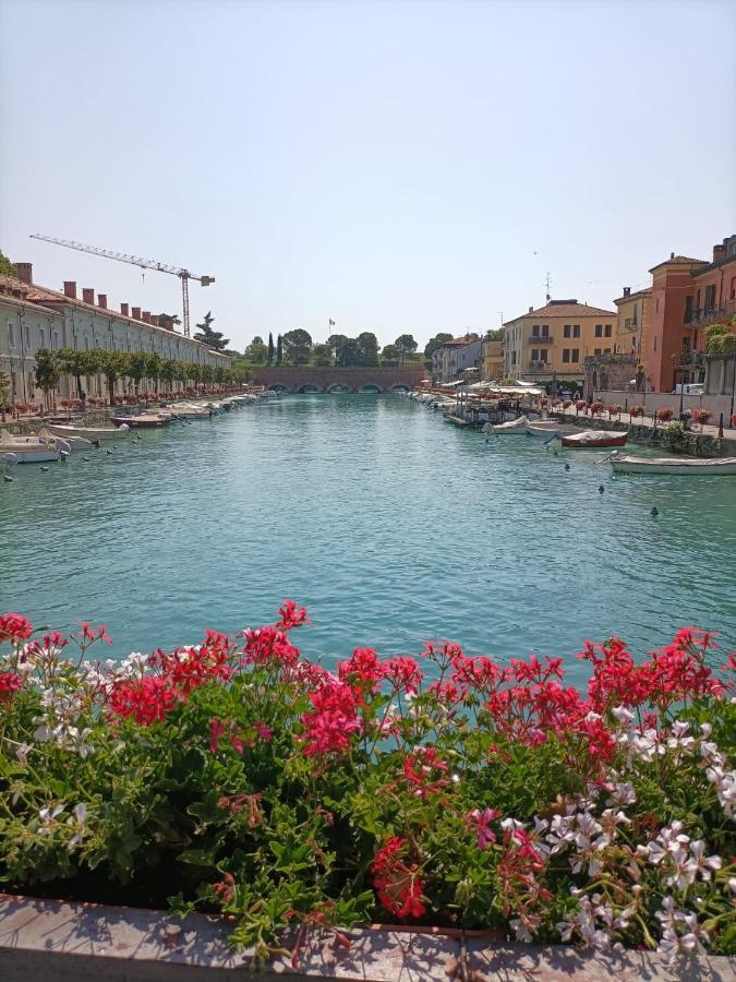 Home La Rosa Del Garda Peschiera del Garda Eksteriør billede